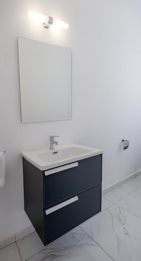 Cosy Paphos Villa - By Imh Travel & Tours Eksteriør billede
